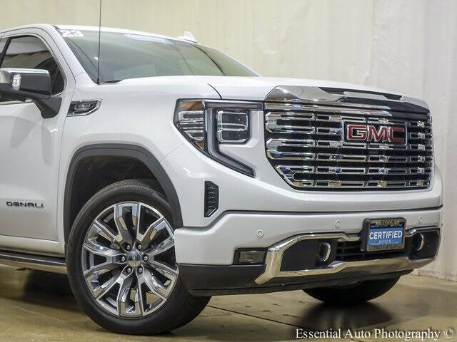 Used 2023 GMC Sierra 1500 Denali with VIN 3GTUUGE8XPG201990 for sale in Tinley Park, IL