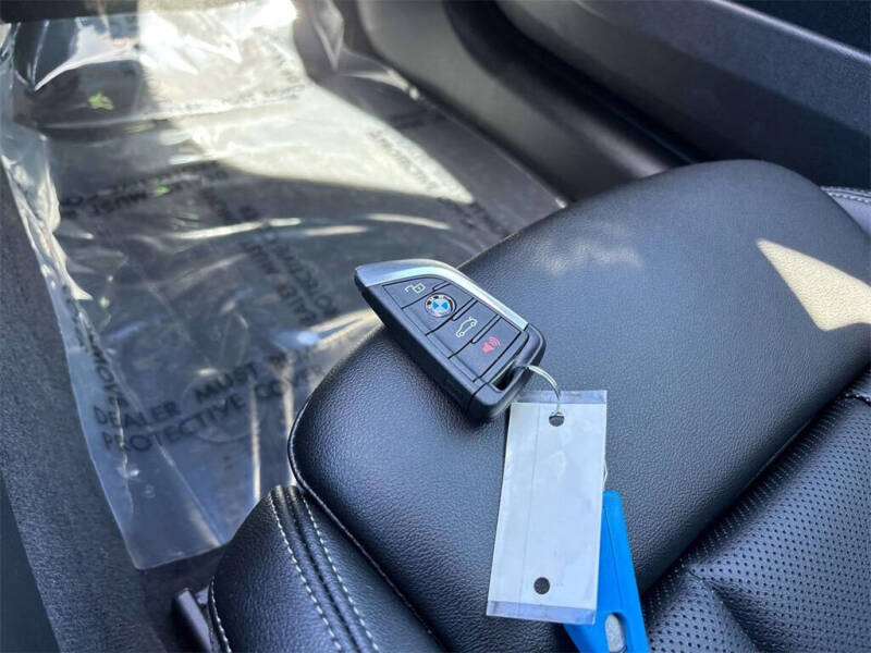 2024 BMW 3 Series 330e xDrive