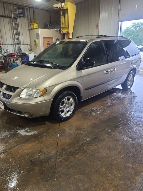 2003 Dodge Grand Caravan for sale at WESTSIDE GARAGE LLC in Keokuk IA