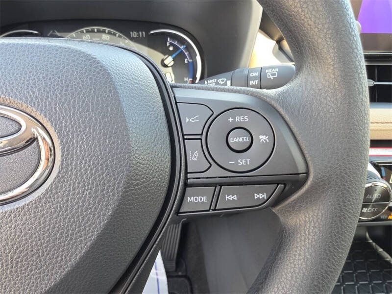 2025 Toyota RAV4 Hybrid XLE