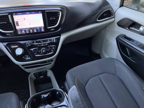 2018 Chrysler Pacifica Touring Plus