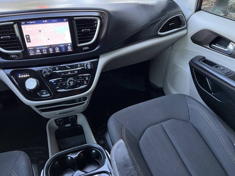2018 Chrysler Pacifica Touring Plus