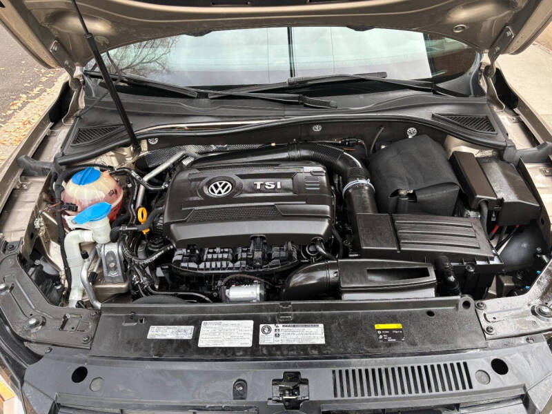 2015 Volkswagen Passat 1.8T Limited Edition