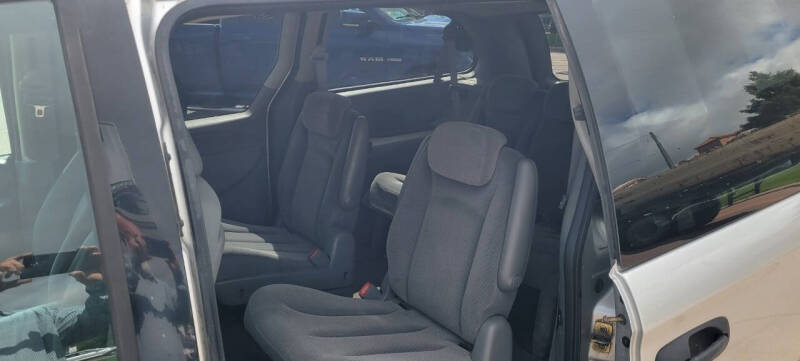 2005 Dodge Grand Caravan SE
