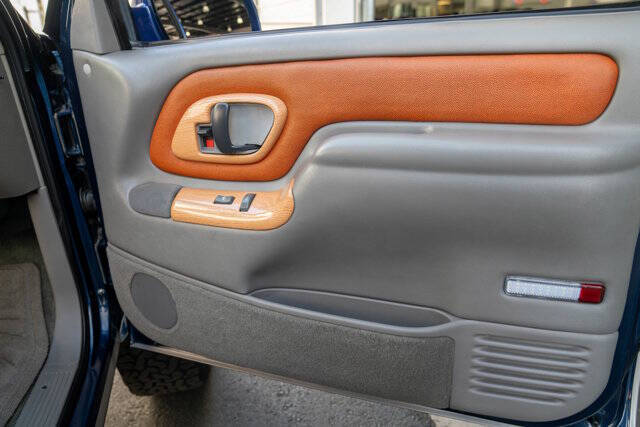 1995 Chevrolet Tahoe 40