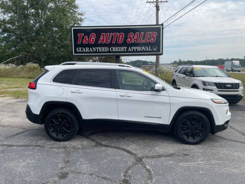 2017 Jeep Cherokee for sale at T & G Auto Sales in Florence AL
