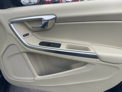 2015 Volvo S60 T5 Drive-E Premier