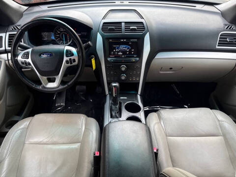 2011 Ford Explorer XLT