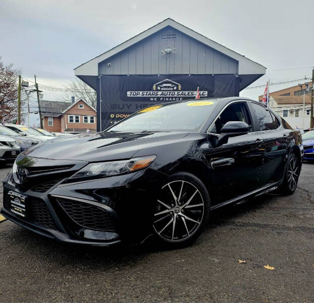 2021 Toyota Camry SE Nightshade's photo