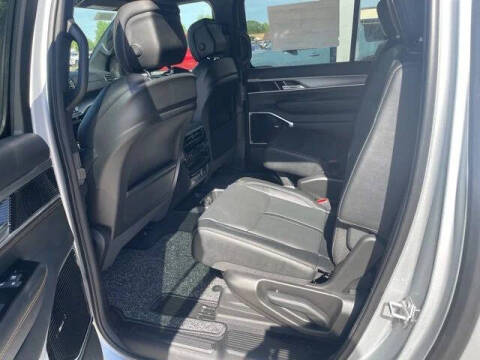 2026 Jeep Grand Wagoneer L