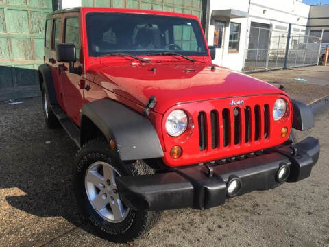 2011 Jeep Wrangler Unlimited for sale at Illinois Auto Sales in Paterson NJ