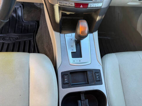 2013 Subaru Outback 2.5i Limited