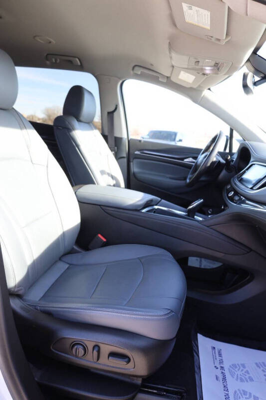 2021 Buick Enclave Essence