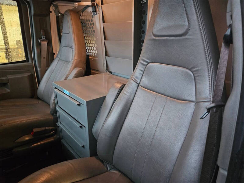 2023 GMC Savana 3500