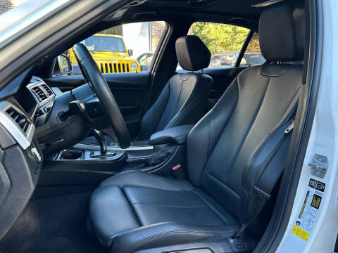 2015 BMW 3 Series 320i