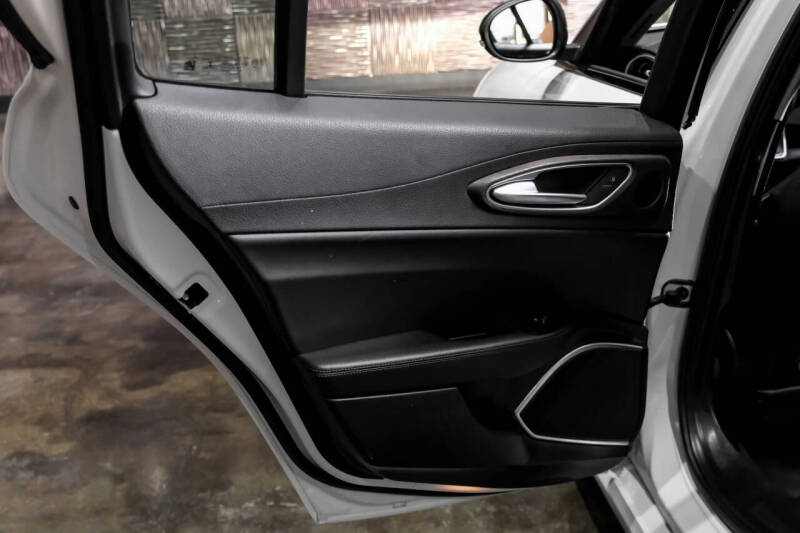 2021 Alfa Romeo Giulia