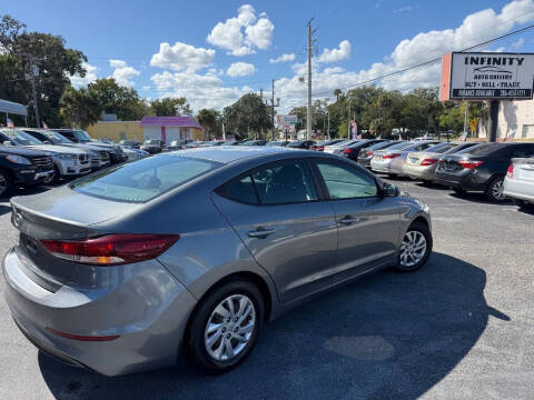 2018 Hyundai Elantra SE