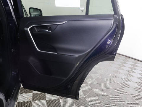 2019 Toyota RAV4 Hybrid XSE