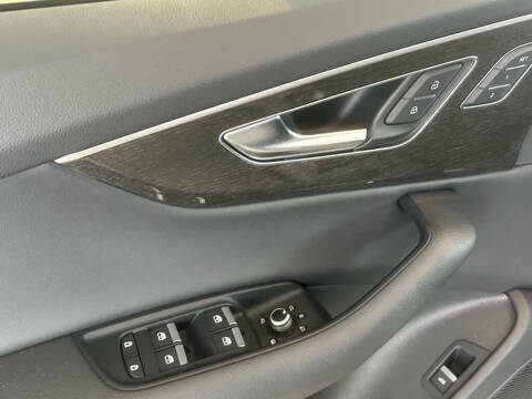 2022 Audi Q7 quattro Premium Plus 55 TFSI