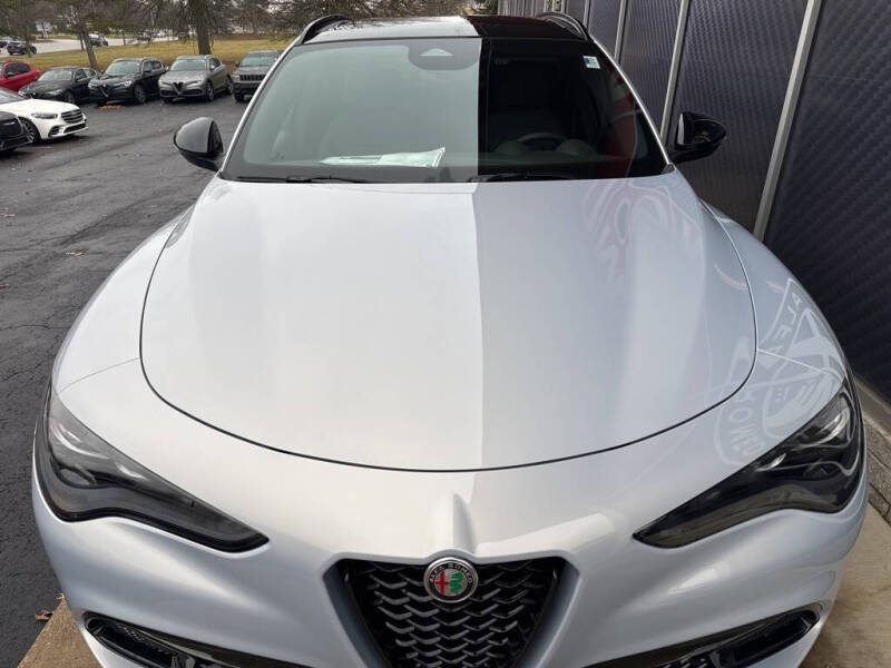 2025 Alfa Romeo Stelvio