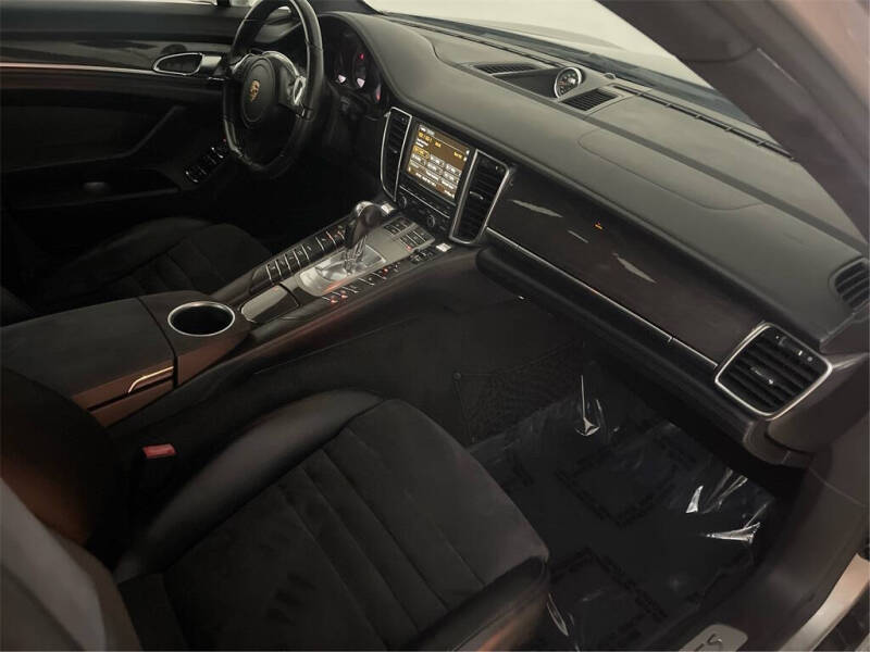 2013 Porsche Panamera GTS