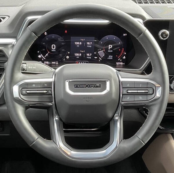 2023 GMC Canyon Denali