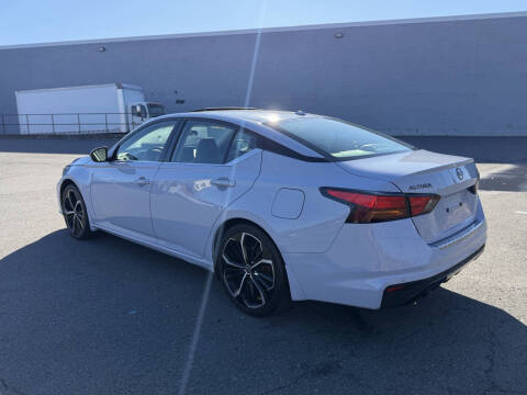 2023 Nissan Altima 2.5 SR