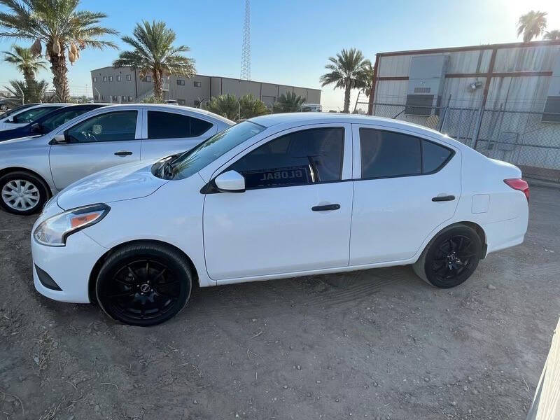 2019 Nissan Versa for sale at GLOBAL VEHICLE EXCHANGE LLC in Somerton, AZ