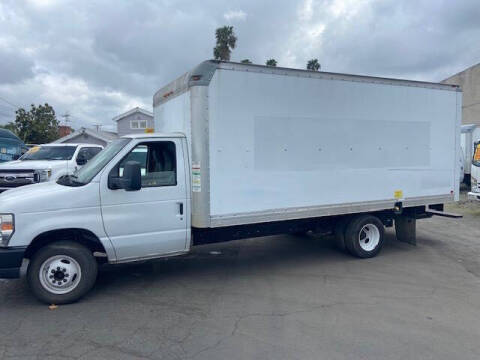 2013 Ford E-Series E-350 SD