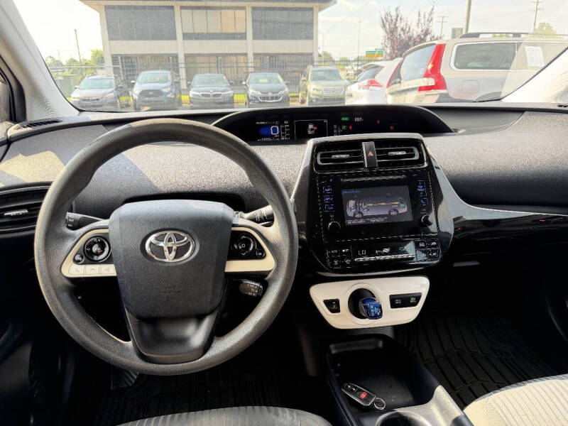 2016 Toyota Prius Two