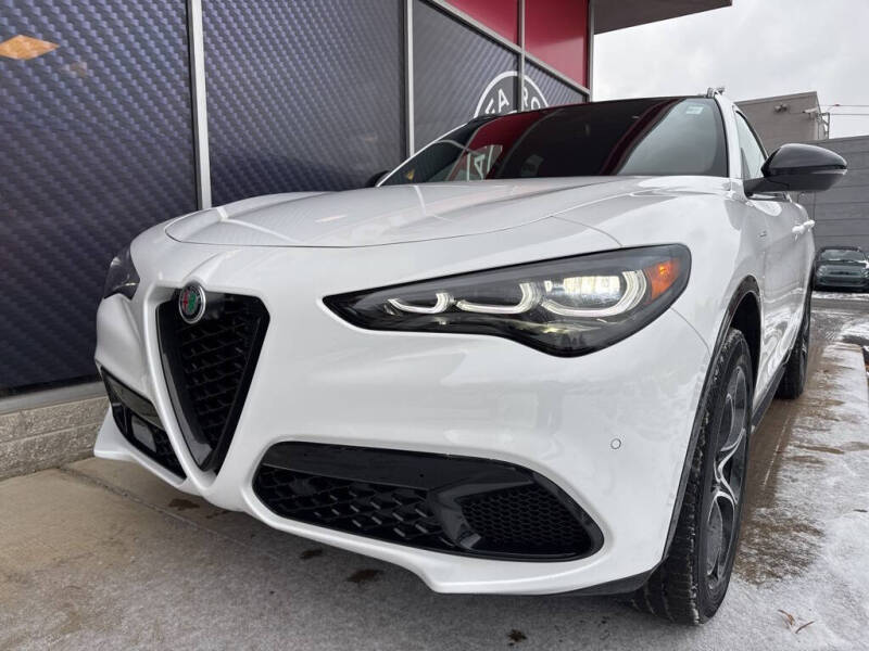 2025 Alfa Romeo Stelvio