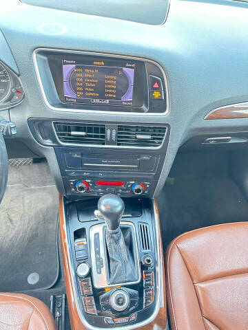 2012 Audi Q5 3.2 quattro Premium Plus