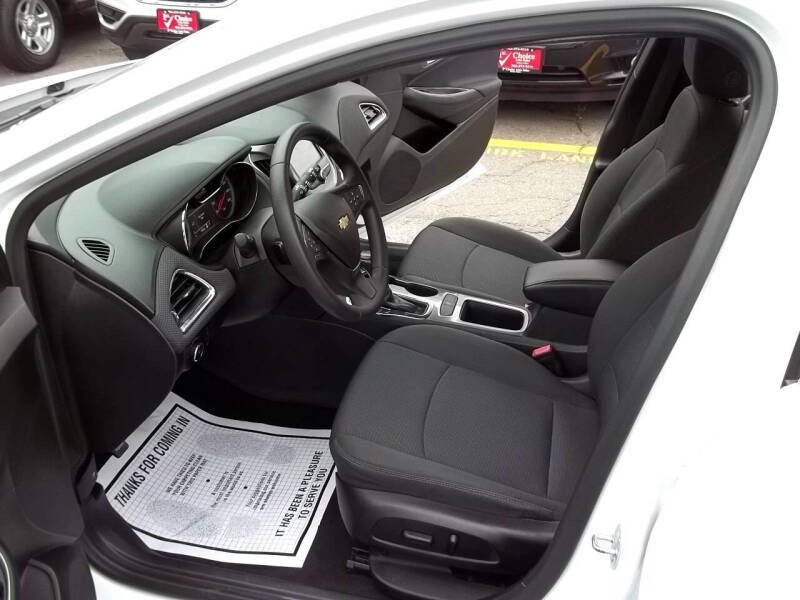 2017 Chevrolet Cruze LT Auto