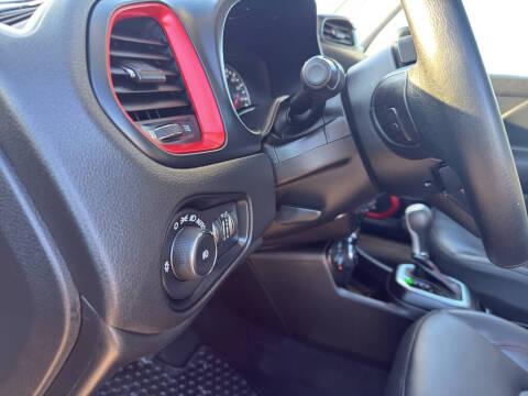 2023 Jeep Renegade Trailhawk