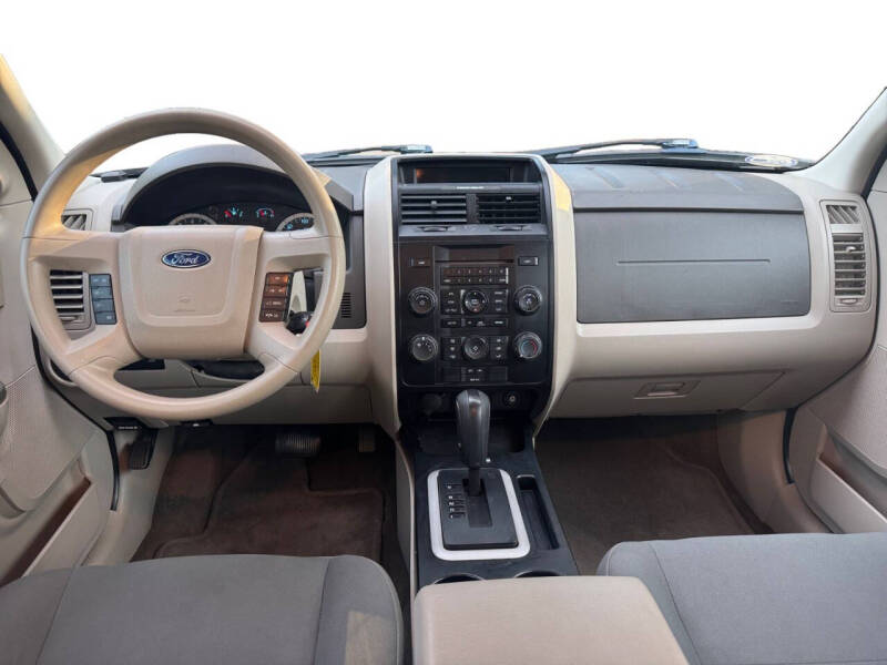 2011 Ford Escape XLS