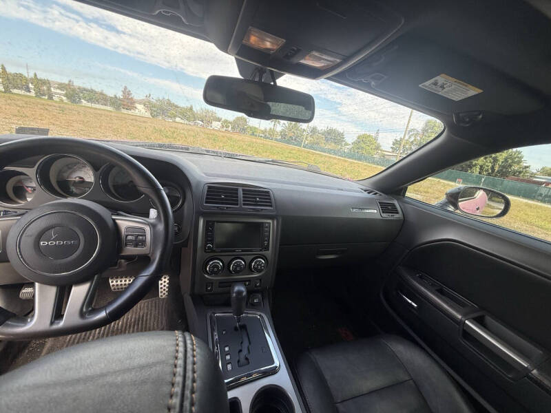 2014 Dodge Challenger SXT