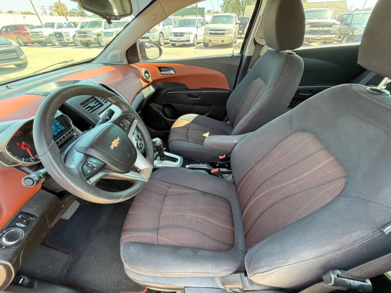 2016 Chevrolet Sonic LT Auto