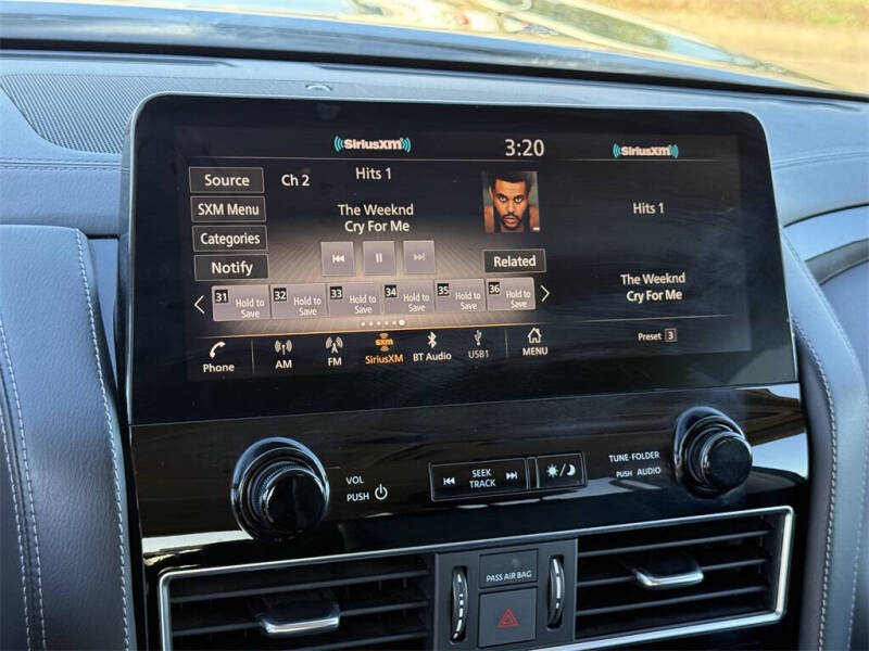 2022 Infiniti QX80 Luxe