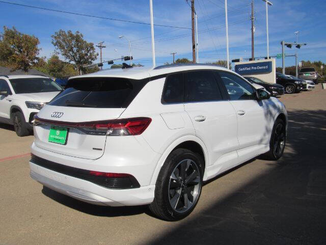 2022 Audi Q4 e-tron quattro Premium Plus 50