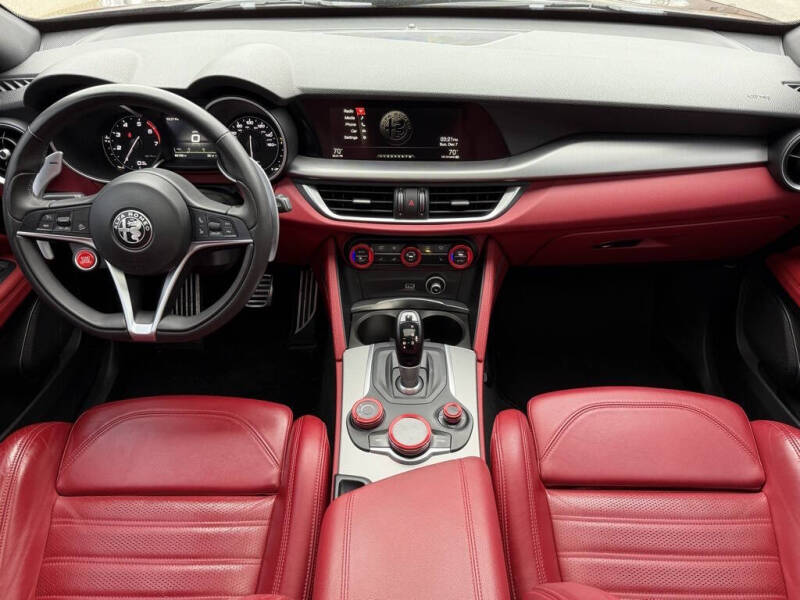 2019 Alfa Romeo Stelvio Ti Sport