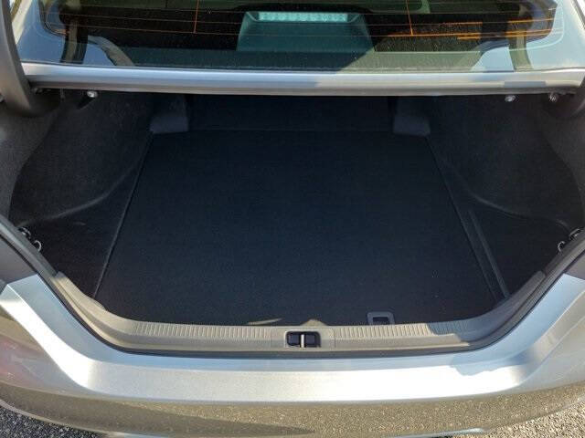 2024 Toyota Camry Hybrid XSE