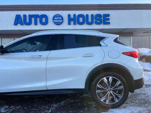 2018 Infiniti QX30 Luxury