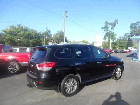 2015 Nissan Pathfinder S