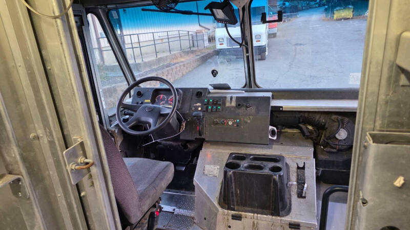 2021 Freightliner MT45 Chassis