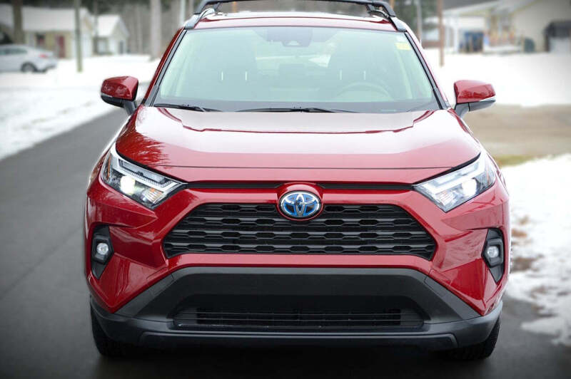 2022 Toyota RAV4 Hybrid XLE Premium