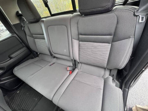 2024 Nissan Frontier SV