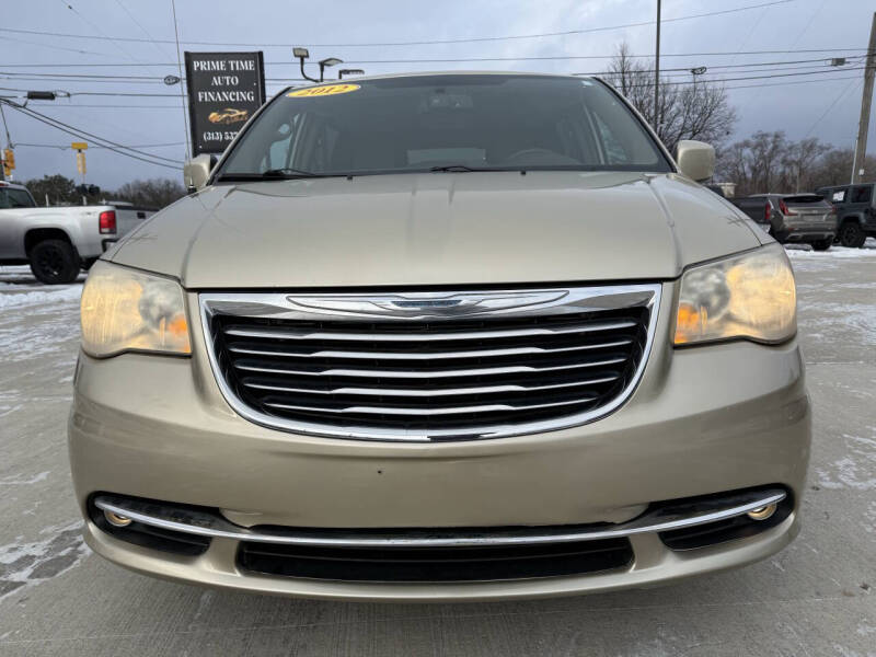 2012 Chrysler Town and Country Touring