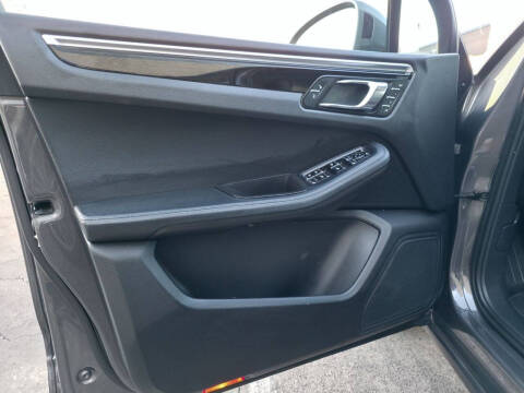 2016 Porsche Macan S