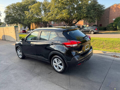 2019 Nissan Kicks S