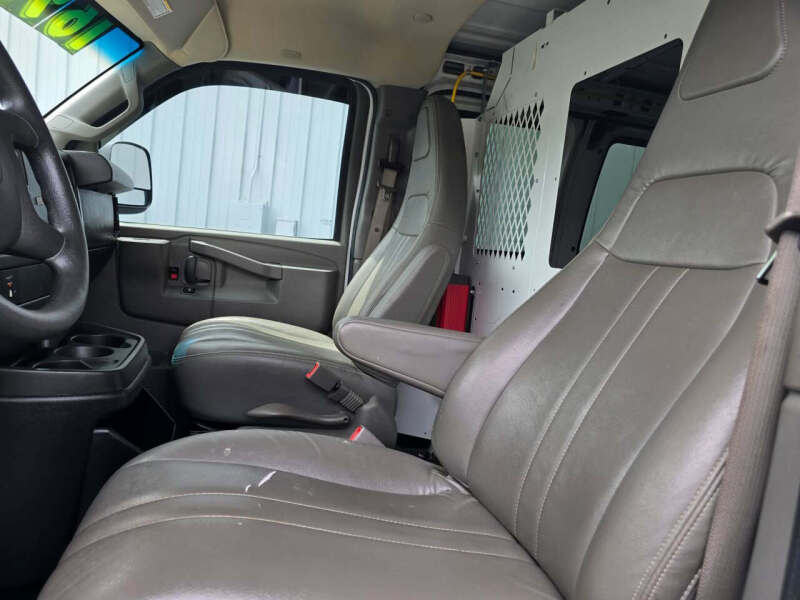 2017 Chevrolet Express 2500